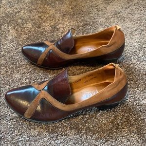 Fidji 2 tone pump, EU 38.5 - nearly new